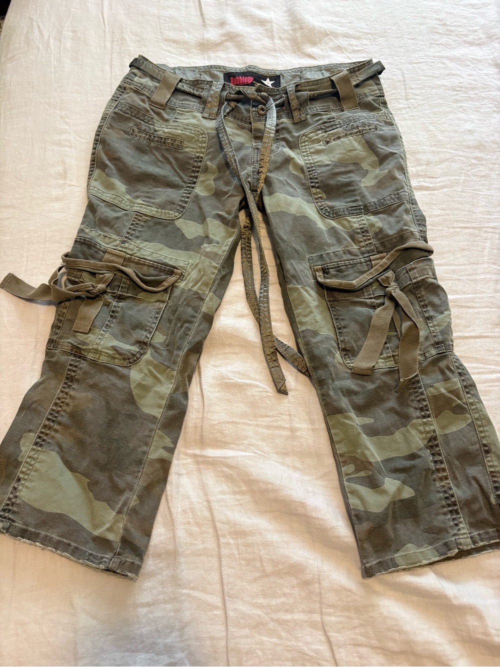 Vintage Khaki Camo Low Rise Capri Pants